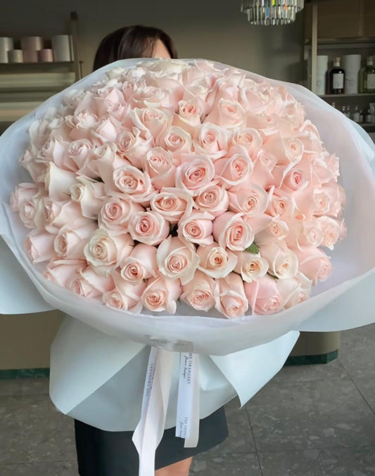 Roses in Rose Luxury